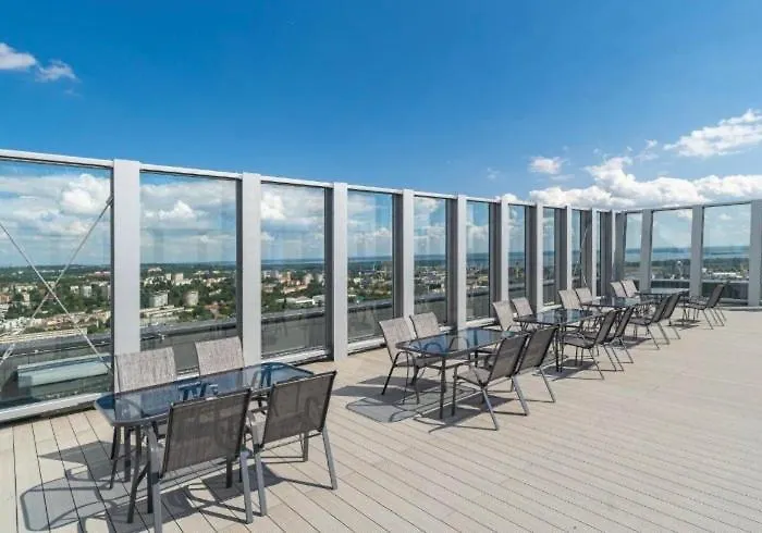 Hanza Tower Golden Sky 24 & Pool Lägenhet *